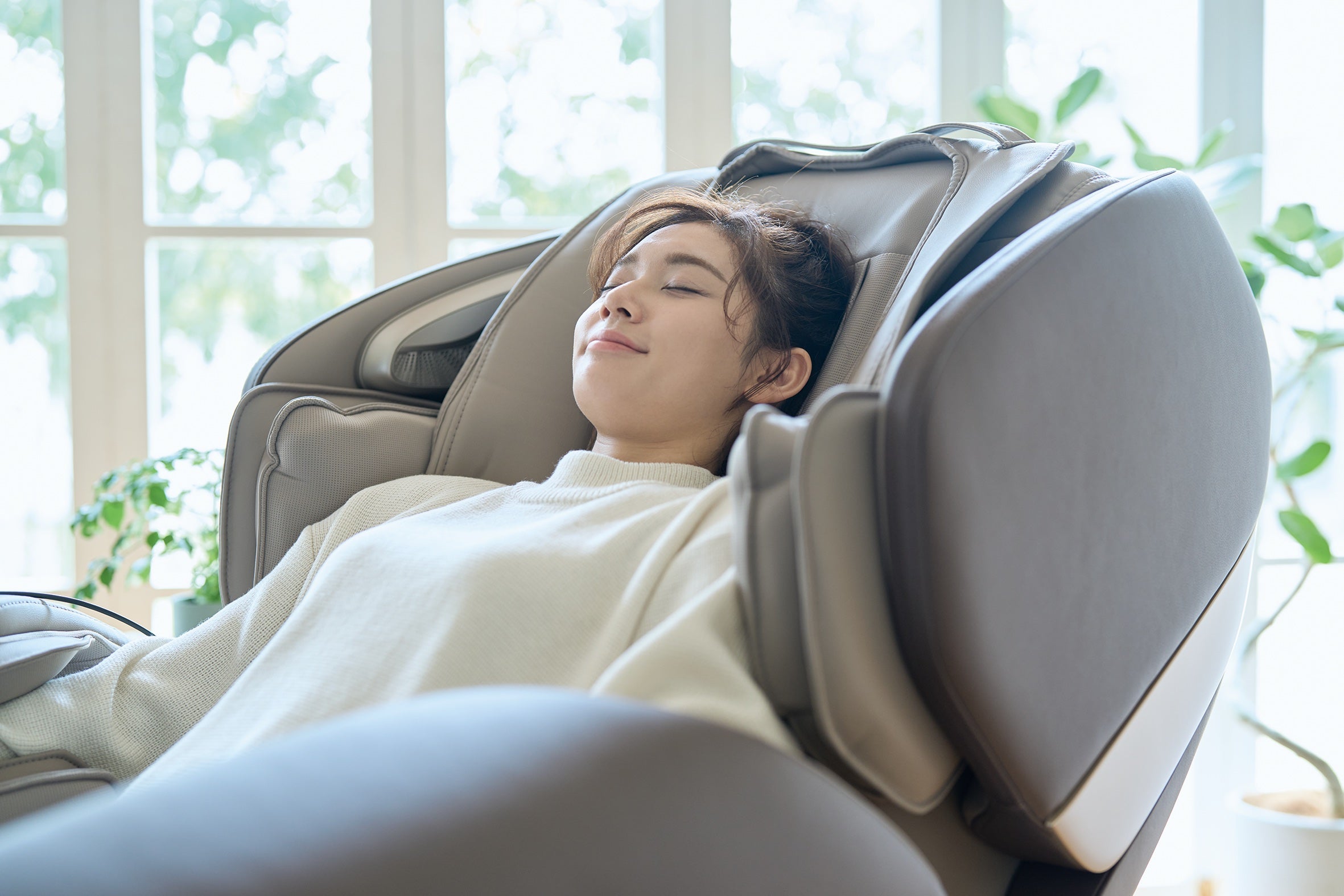 Fujiiryoki Calm Plus+ Massage Chair